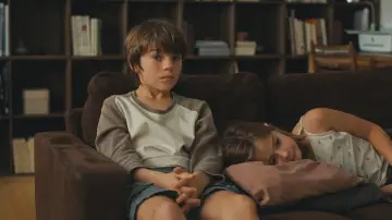 Zasłona do filmu "Les enfants vont bien" #801503