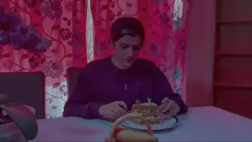 Zasłona do filmu "Mental" #458488