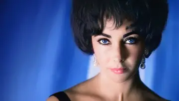 Zasłona do filmu "Elizabeth Taylor: The Lost Tapes" #1105431