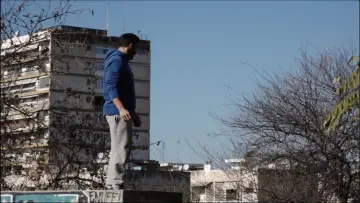 Zasłona do filmu "Ρυθμοί της πόλης: Το παρκούρ στην Θεσσαλονίκη" #1096362