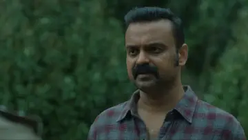 Zasłona do filmu "ഓഫീസര്‍ ഓണ്‍ ഡ്യൂട്ടി" #836473