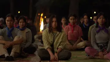 Zasłona do filmu "Kemah Terlarang: Kesurupan Massal" #935674