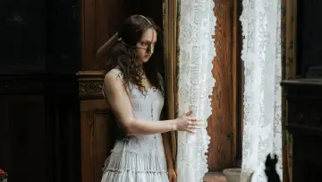 Zasłona do filmu "Brzydka siostra" #519026