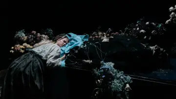 Zasłona do filmu "Brzydka siostra" #519061