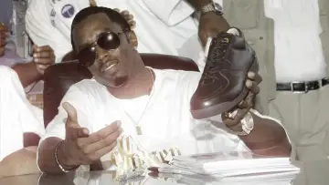 Zasłona do filmu "TMZ Presents: The Downfall of Diddy" #1100408