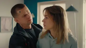 Zasłona do filmu "Бывший в помощь" #1121074