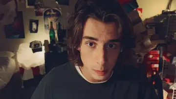 Zasłona do filmu "LifeHack" #1653776