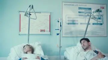 Zasłona do filmu "Śmiech przez łzy" #862291