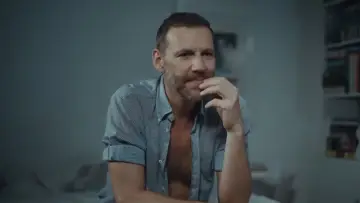 Zasłona do filmu "Śmiech przez łzy" #862294