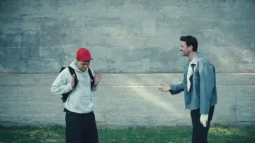 Zasłona do filmu "Śmiech przez łzy" #862295
