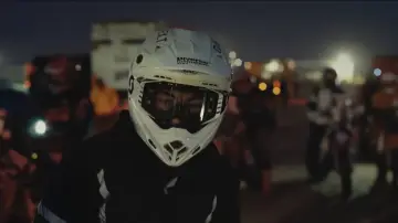 Zasłona do filmu "Pył" #473226