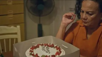 Zasłona do filmu "Bila Esok Ibu Tiada" #666588