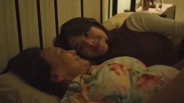 Zasłona do filmu "Bila Esok Ibu Tiada" #666589
