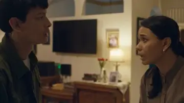 Zasłona do filmu "Bila Esok Ibu Tiada" #666594
