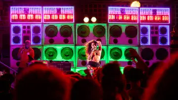 Zasłona do filmu "Funk" #1585894