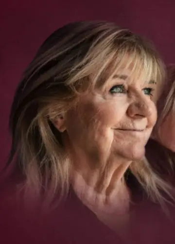 Plakat do filmu "80 år som Ulla Terkelsen" #483404