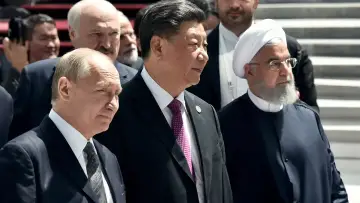 Zasłona do filmu "Russie, Chine, Iran : La revanche des empires" #1108940