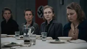 Zasłona do filmu "Le assaggiatrici" #607570