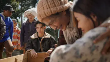 Zasłona do filmu "Ogród ciernisty" #700404