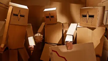 Zasłona do filmu "Out of the Box" #1114934