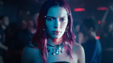 Zasłona do filmu "קרוב אלי" #705279