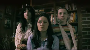 Zasłona do filmu "Klątwa naszyjnika" #682631