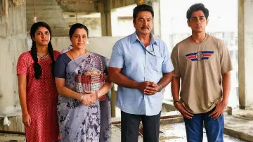 Zasłona do filmu "3 பி.ஹெச்.கே" #785116
