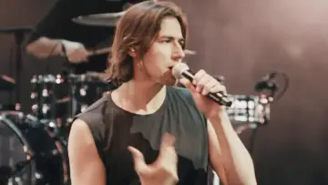 Zasłona do filmu "Saint DX en concert à We Love Green 2024" #488025
