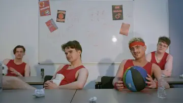 Zasłona do filmu "MENstruation" #1138517