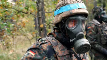 Zasłona do filmu "Mensch Soldat - Unser Leben mit der Bundeswehr" #488410