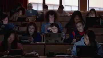 Zasłona do filmu "Płacz" #782178