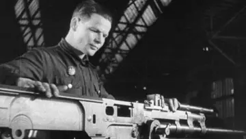 Zasłona do filmu "Les Usines de Staline face aux armées d