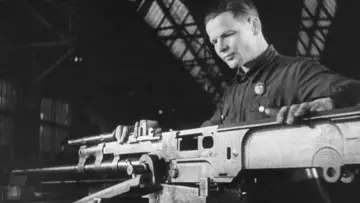 Zasłona do filmu "Les Usines de Staline face aux armées d