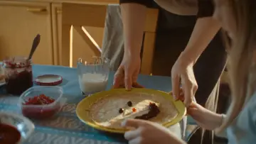 Zasłona do filmu "Mis teeb rõõmsaks?" #489227