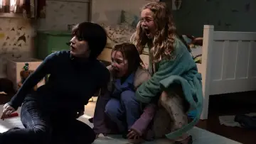 Zasłona do filmu "Mama" #294463