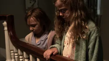 Zasłona do filmu "Mama" #294465