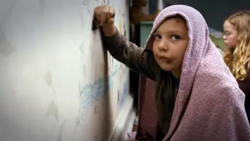 Zasłona do filmu "Mama" #711868