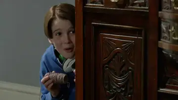 Zasłona do filmu "Finn sam w domu: Świąteczny skok" #326152