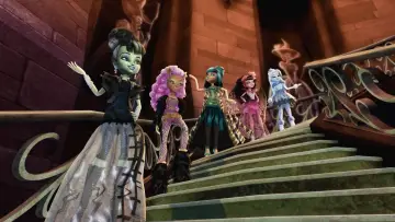 Zasłona do filmu "Monster High: Upiorki rządzą" #438858