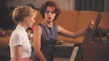 Zasłona do filmu "Wspaniała" #272347