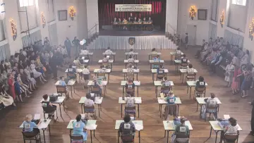 Zasłona do filmu "Wspaniała" #272350