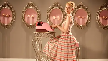 Zasłona do filmu "Wspaniała" #272355