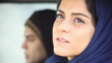 Zasłona do filmu "آینه‌های روبرو" #1162630