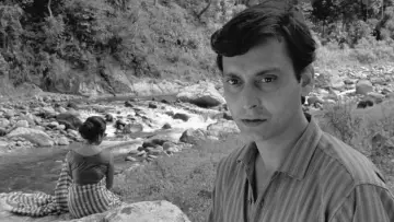 Zasłona do filmu "কাপুরুষ" #1630172
