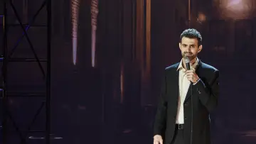 Zasłona do filmu "Sam Morril: You