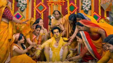 Zasłona do filmu "भूल चूक माफ" #660202