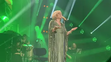 Zasłona do filmu "Googoosh: Made of Fire" #491191