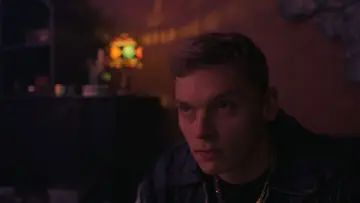Zasłona do filmu "Frisch" #783726