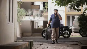Zasłona do filmu "ഡൊമിനിക് ആൻഡ് ലേഡീസ് പേഴ്സ്" #682517
