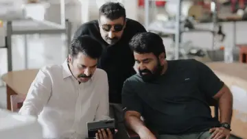 Zasłona do filmu "പേട്രിയറ്റ്" #798149